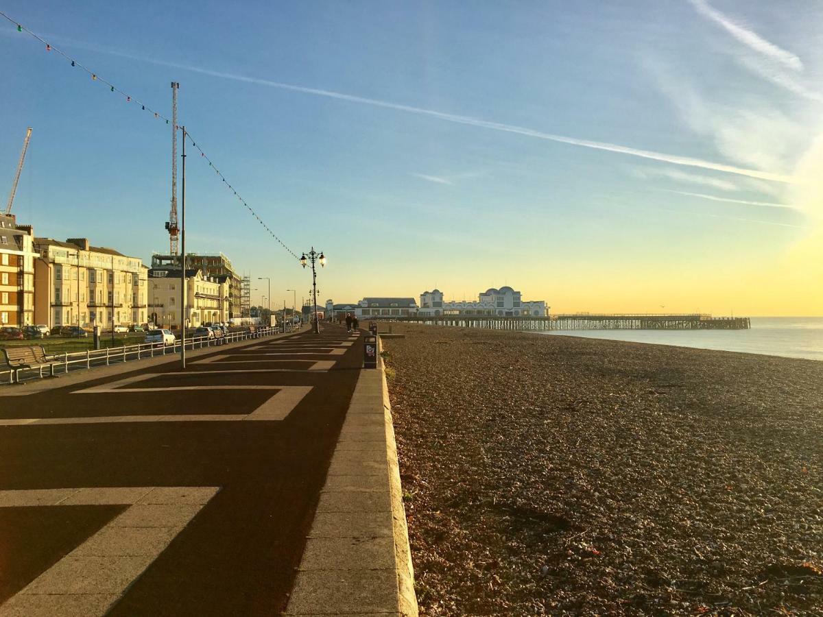 See The Sea Southsea Exterior foto